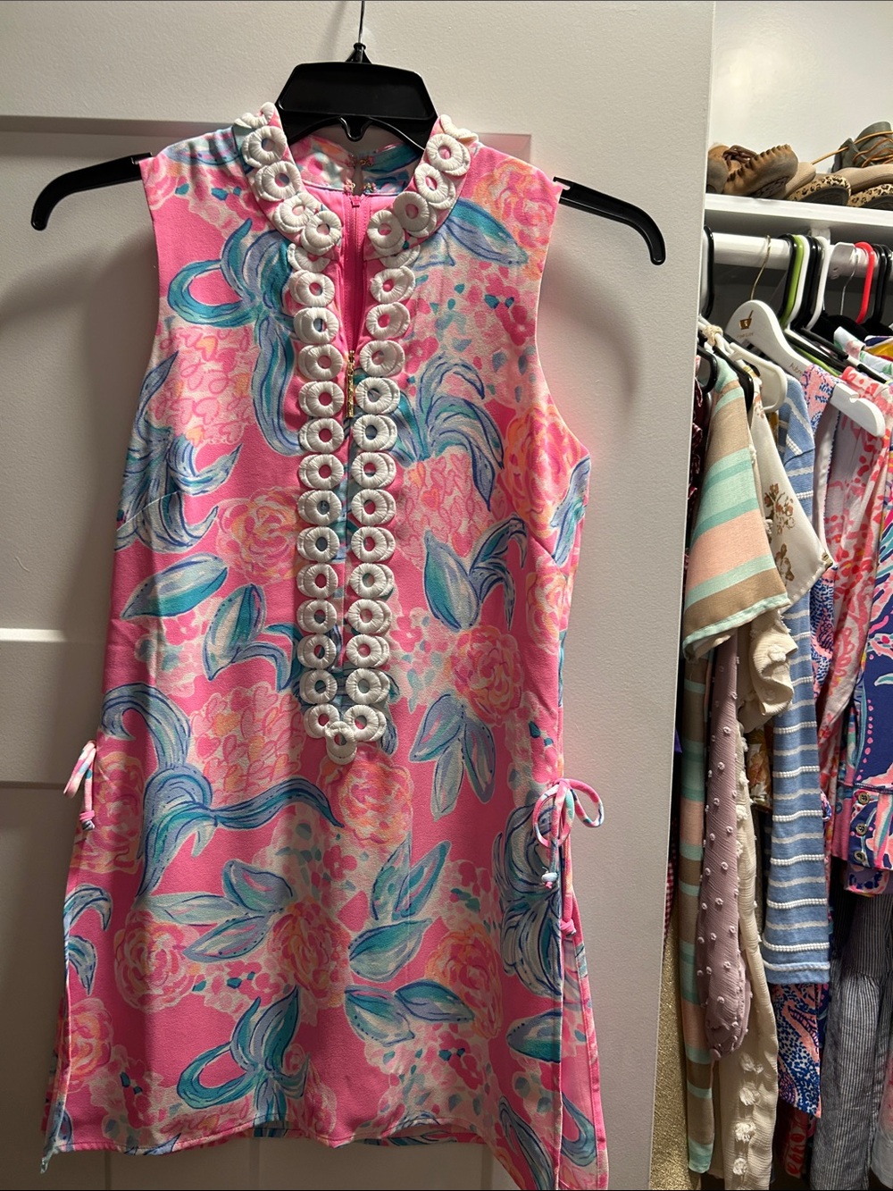Lilly Pulitzer Pink Floral Sleeveless Shift Dress with Blue-Green Accents